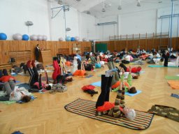 Den s jógou v Ostravě 10.11.2012